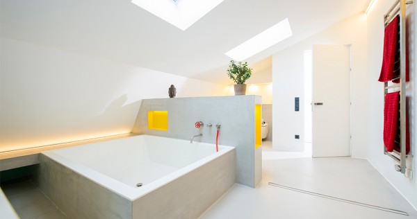 Modernes Badezimmer mit Corian-Elementen